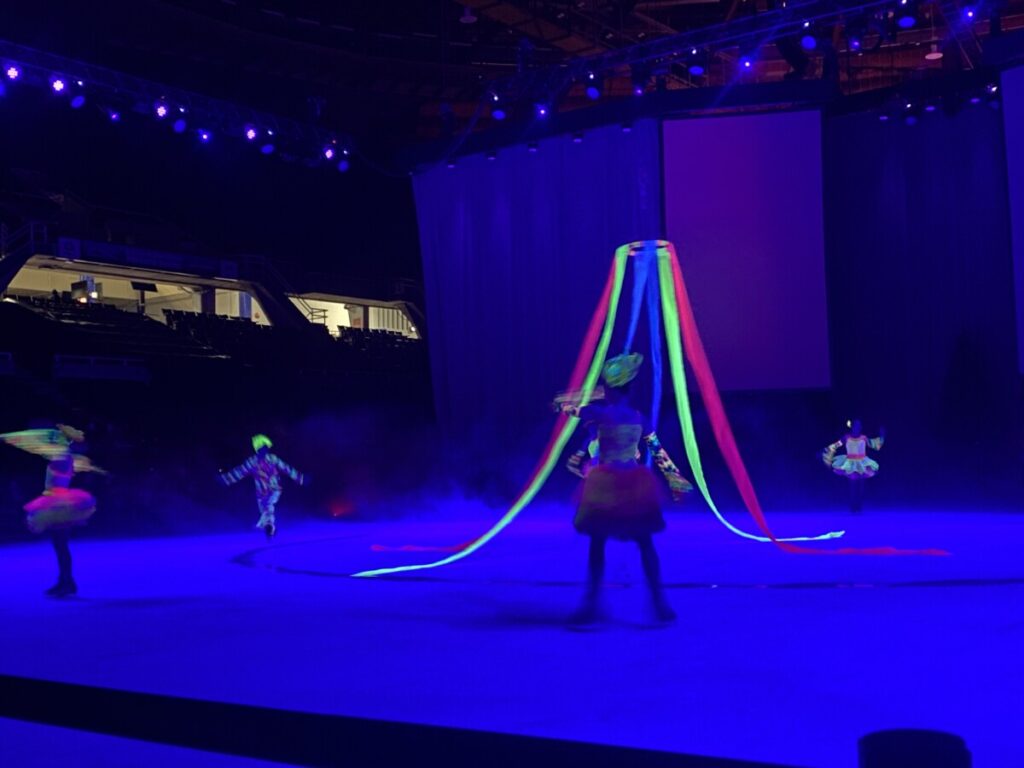 PNE Winter Pair 2024 밴쿠버 크리스마스 축제 : 첫번째 17 PNE Winter Pair (1)