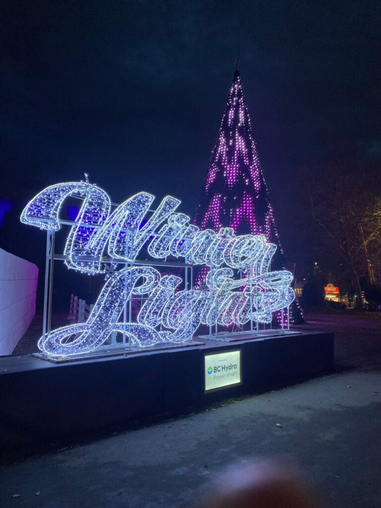 PNE Winter Pair 2024 밴쿠버 크리스마스 축제 : 첫번째 3 PNE Winter Pair (10)