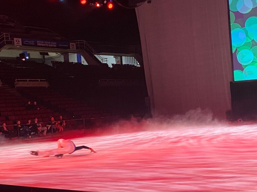 PNE Winter Pair 2024 밴쿠버 크리스마스 축제 : 첫번째 16 PNE Winter Pair (2)